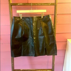 Lulus black leather skirt